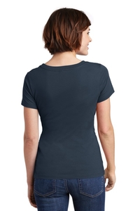 DM106L - District Women's Perfect Weight Scoop Tee