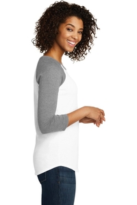 DT6211 - District Women's Fitted Very Important Tee 3/4 Sleeve Raglan