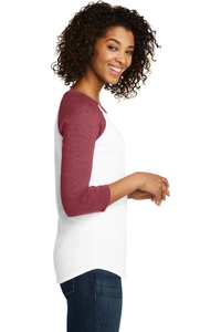 DT6211 - District Women's Fitted Very Important Tee 3/4 Sleeve Raglan
