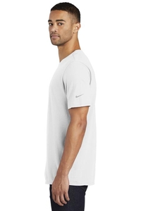 NKBQ5233 - Nike Core Cotton Tee